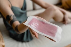 une trousse d’épilation