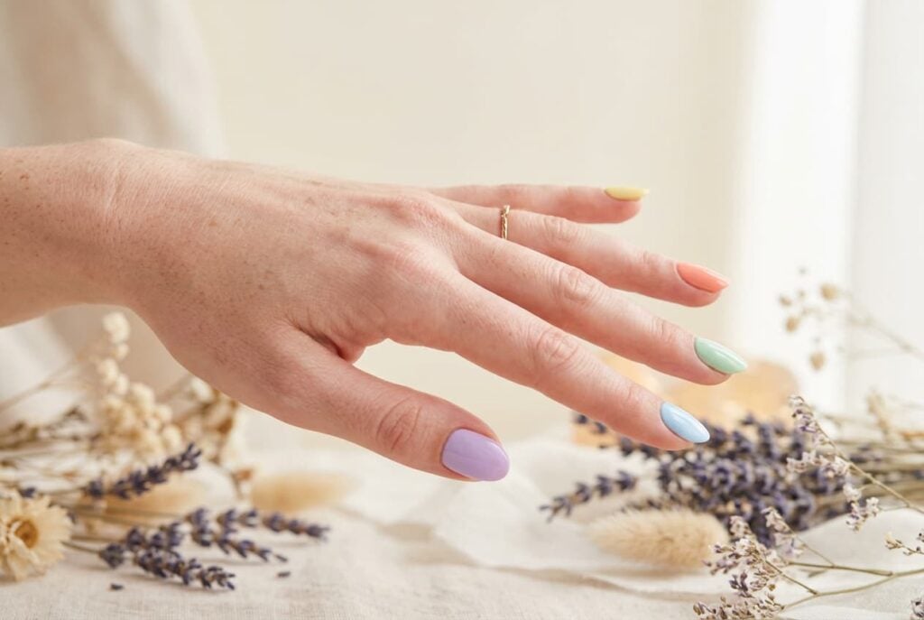 ongle été pastel